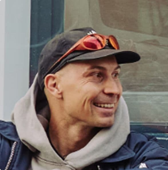 Max Manavi-Huber at supplies supplies